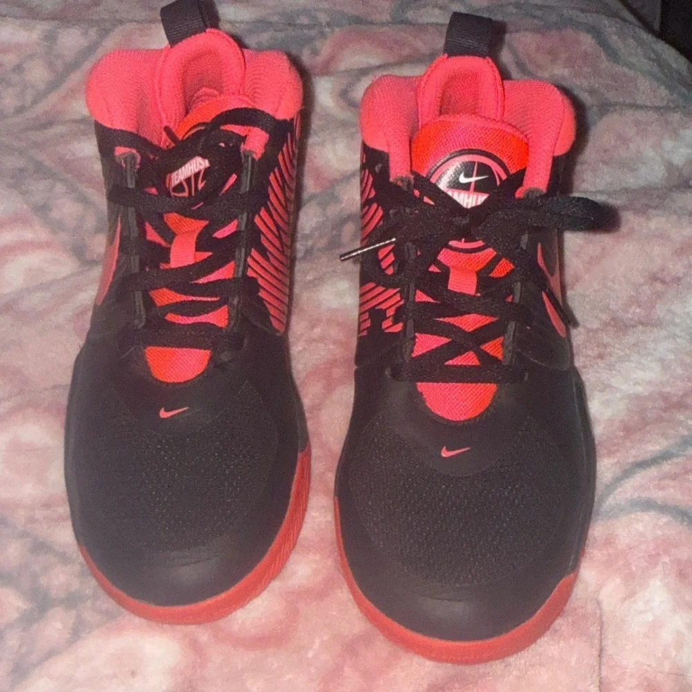 Nike Kids' Black and Neon Pink Basketball Sneakers